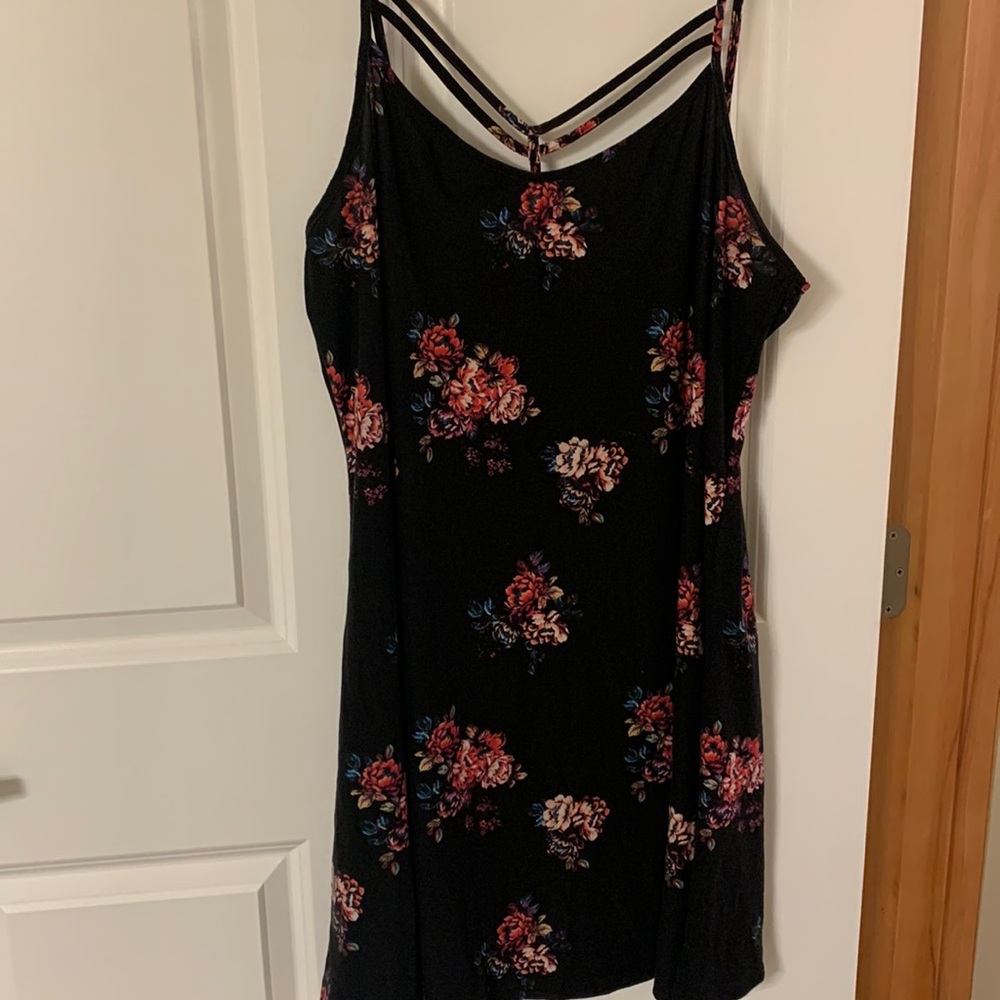 Casual Mudd black floral spaghetti strap dress